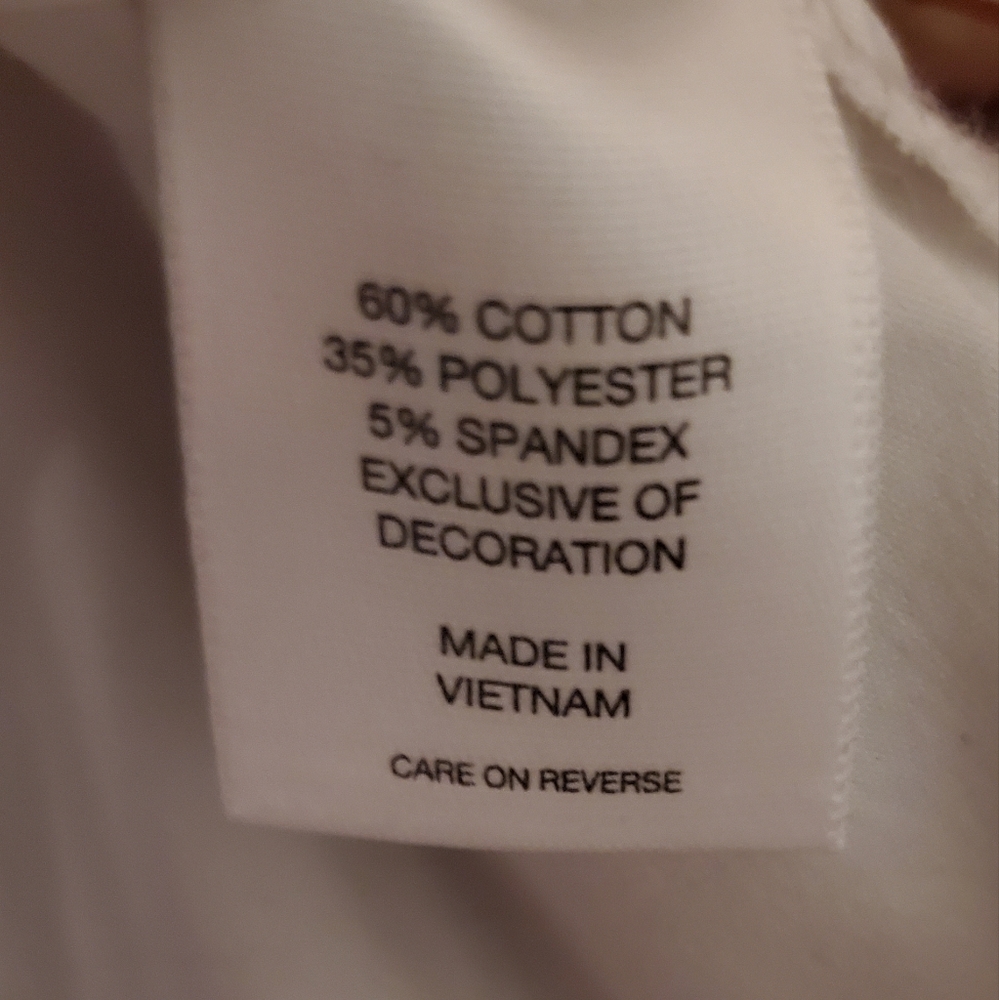 NY & Co blouse with ruching size Med - Picture 6 of 6